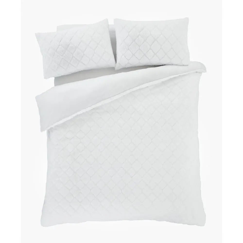 Lenjerie de pat albă din micropluș/cocolino pentru pat dublu, extinsă 230x220 cm Cosy Diamond – Catherine Lansfield