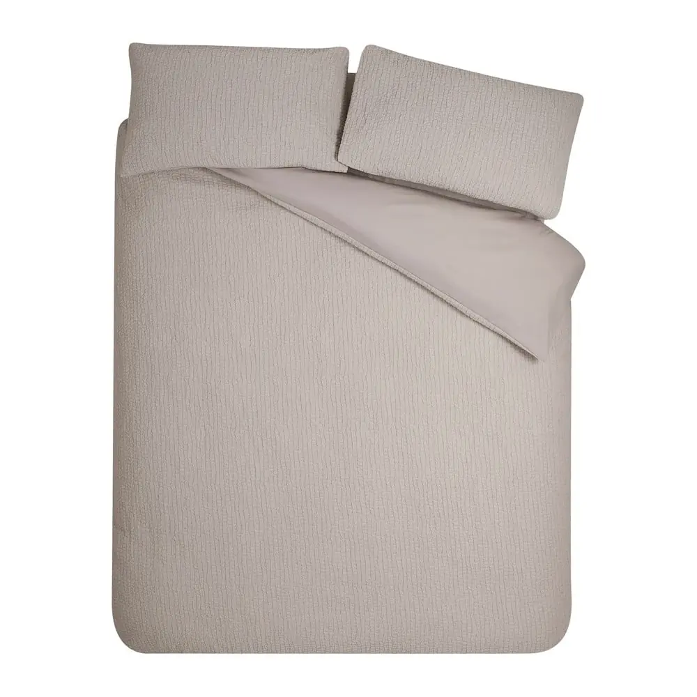 Lenjerie de pat maro deschis din țesătură crep pentru pat dublu, extinsă 230x220 cm Crinkle Seersucker – Catherine Lansfield