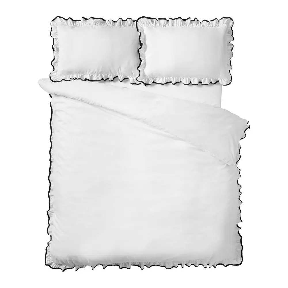 Lenjerie de pat albă pentru pat dublu cu 3 piese 200x200 cm So Soft Mono Frill – Catherine Lansfield