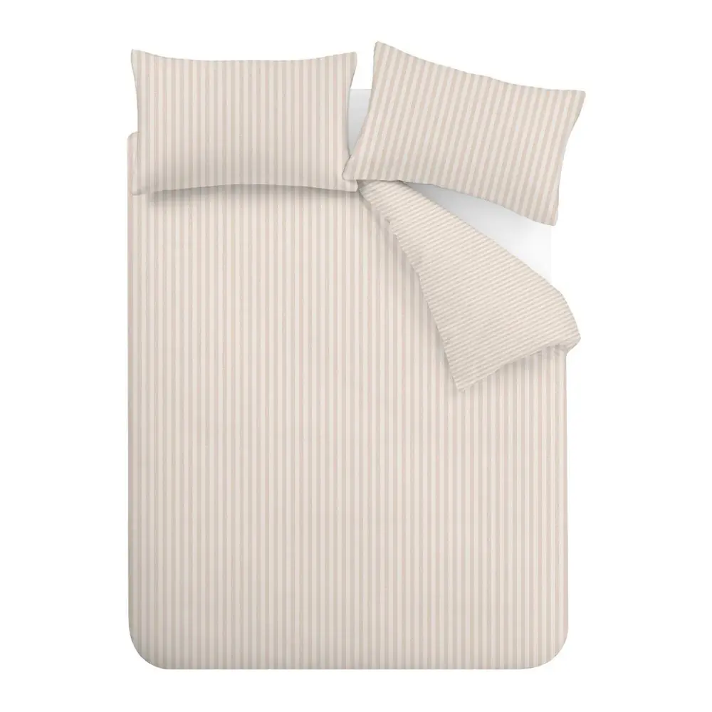 Lenjerie de pat bej pentru pat dublu/extinsă cu 3 piese 230x220 cm Epping Textured Stripe – Catherine Lansfield