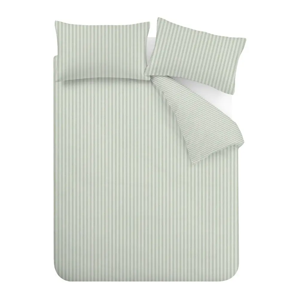 Lenjerie de pat verde pentru pat dublu/extinsă cu 3 piese 230x220 cm Epping Textured Stripe – Catherine Lansfield