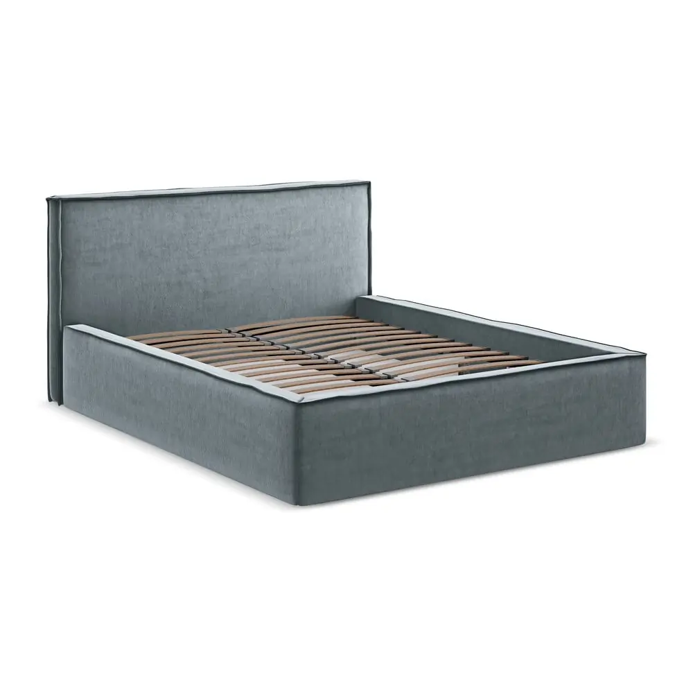 Pat matrimonial albastru deschis tapițat cu spațiu de depozitare cu somieră 160x200 cm Anani – Makamii