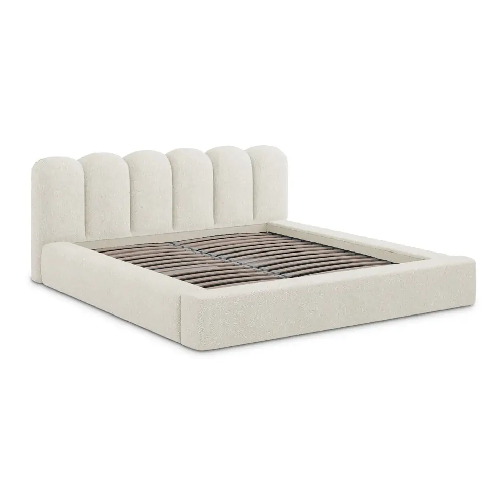 Pat matrimonial crem tapițat cu spațiu de depozitare cu somieră 160x200 cm Mano – Makamii