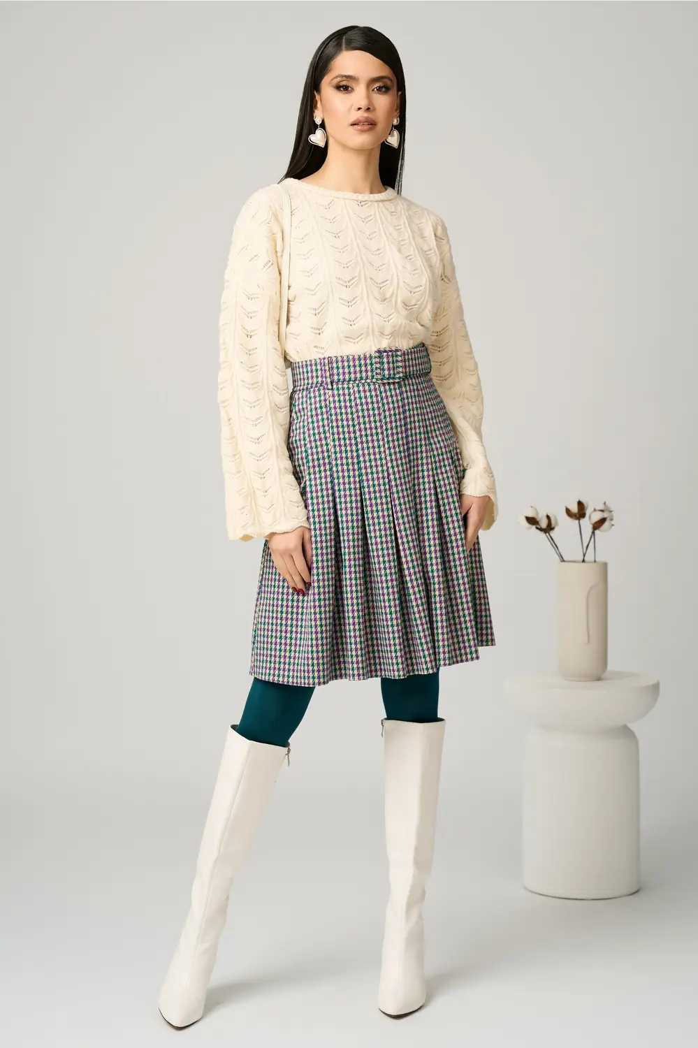 Bluza casual din tricot ivory cu decupaje