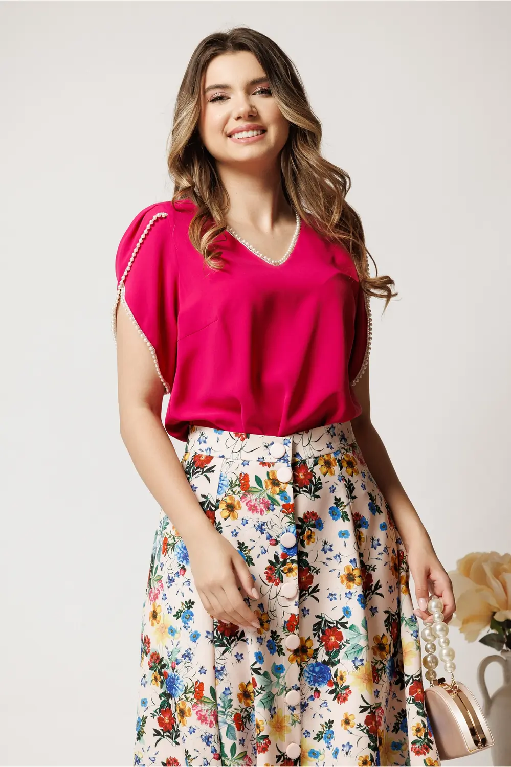 Bluza DY Fashion fucsia din voal cu perlute si maneci lalea