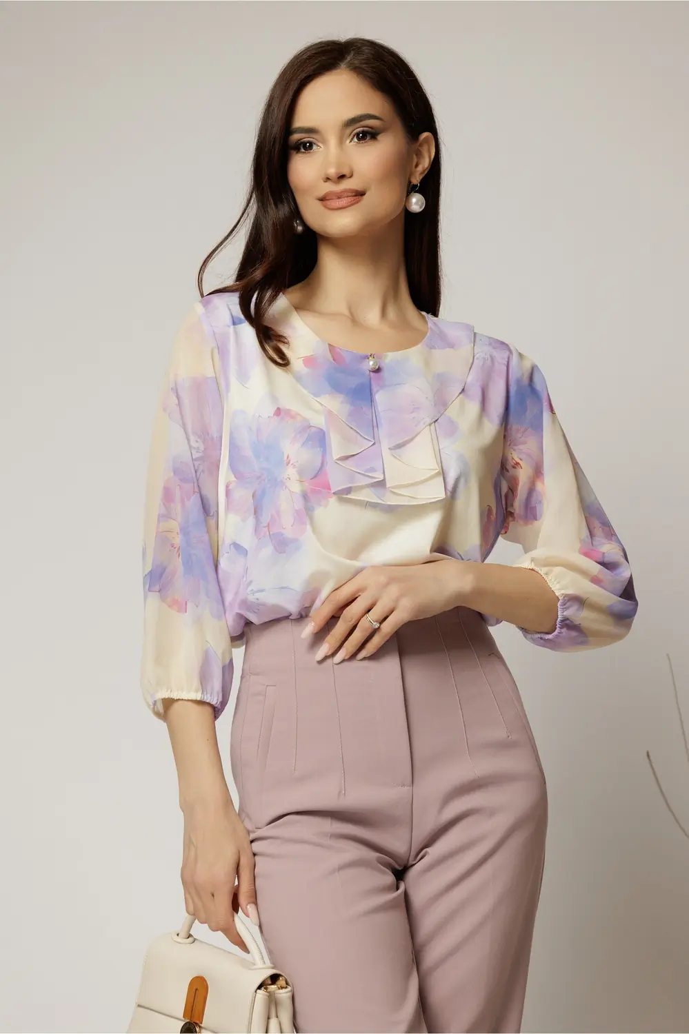 Bluza eleganta din viscoza cu imprimeu lila si roz si croi lejer