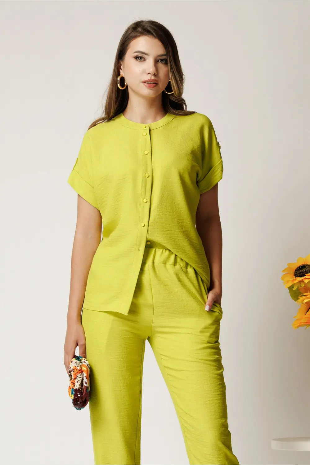 Camasa DY Fashion verde lime din material vaporos cu croi drept si nasturi