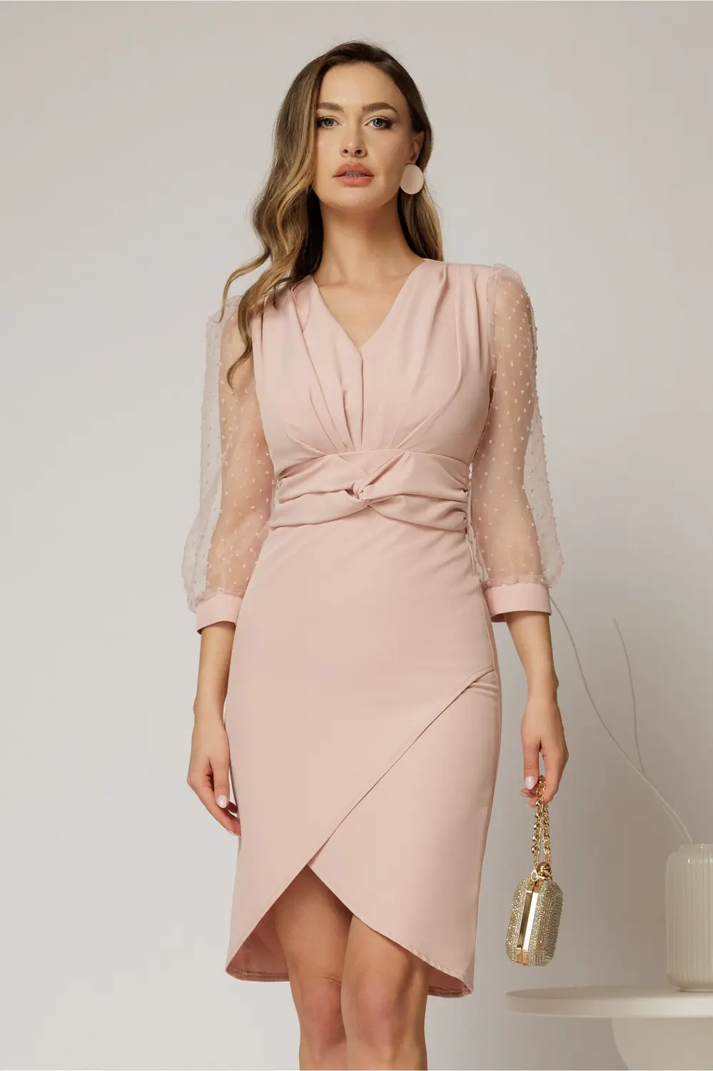 Rochie DY Fashion scurta roz cu talia impletita si maneci bufante