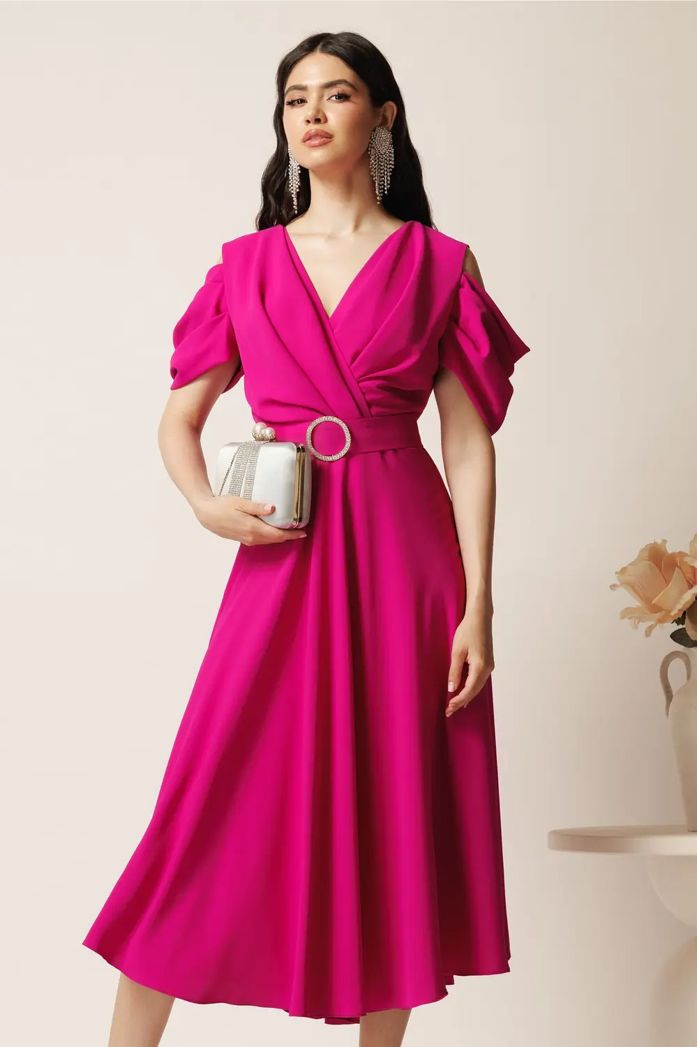 Rochie midi magenta din voal in clos cu decupaje la umeri si cordon in talie- LaDonna