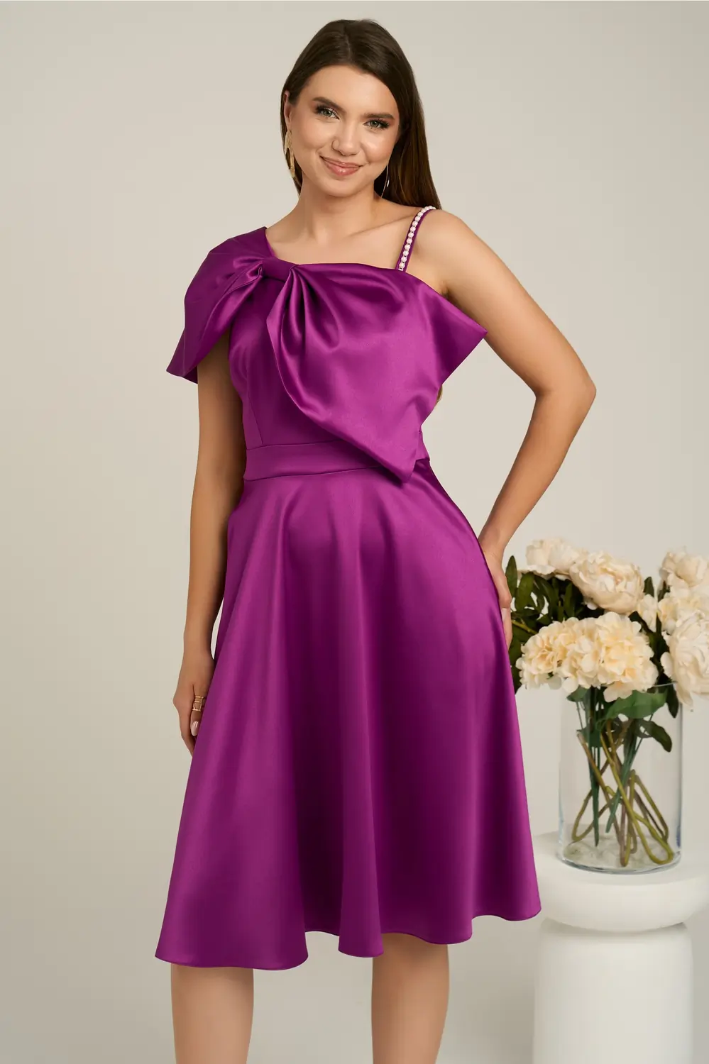 Rochie Moze eleganta din satin mov cu funda la bust si bretea cu perle