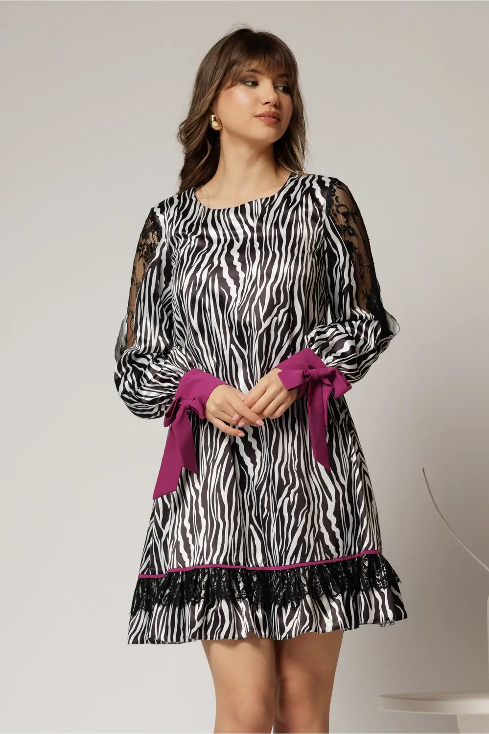 Rochie scurta zebra print din satin cu detalii mov